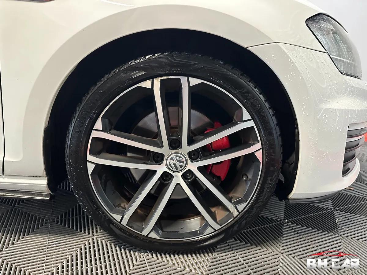 Aperçu indisponible de Volkswagen Golf