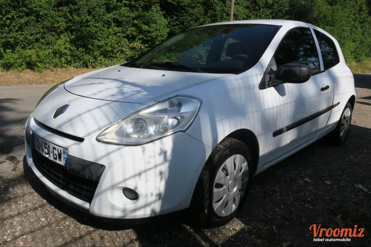 RENAULT Clio