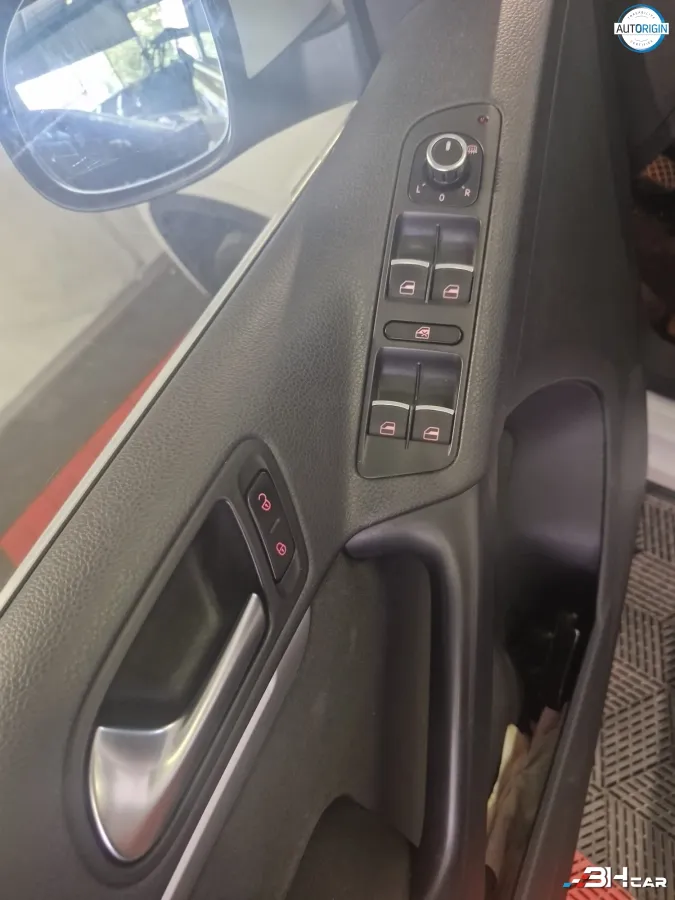 Volkswagen Tiguan - photo 26