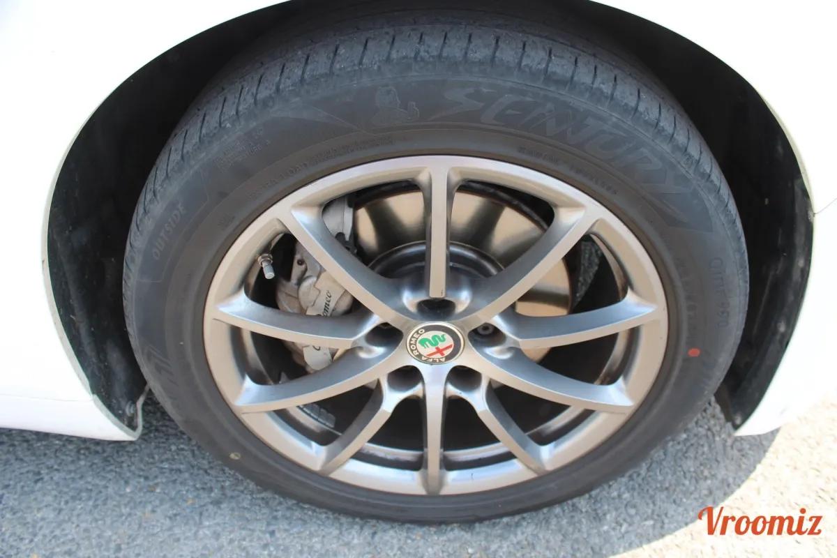 Alfa Romeo Giulia 2 II - 2.2 JTDM 160 SUPER AT8 - Garantie 12 Mois