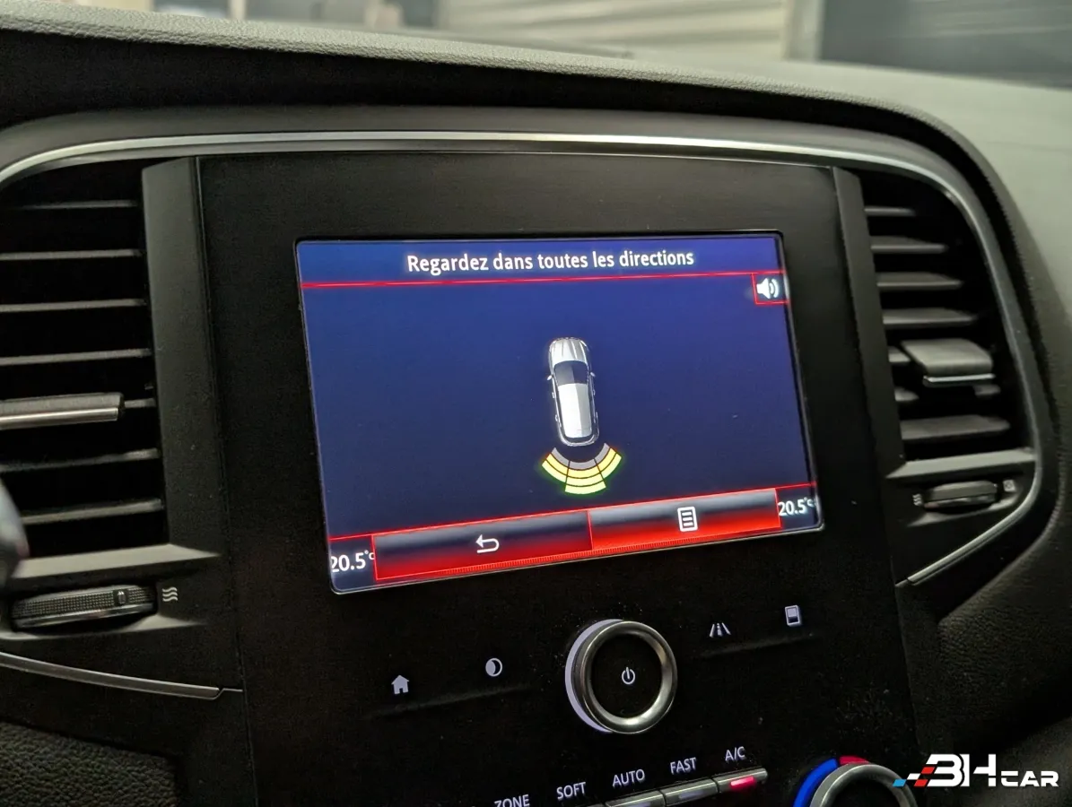 Renault Megane - photo 18