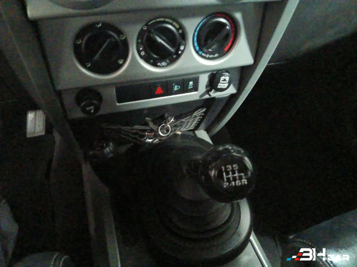Jeep Wrangler - photo 17