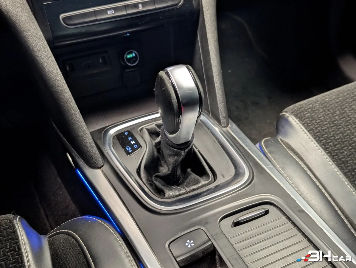Renault Megane - photo 17