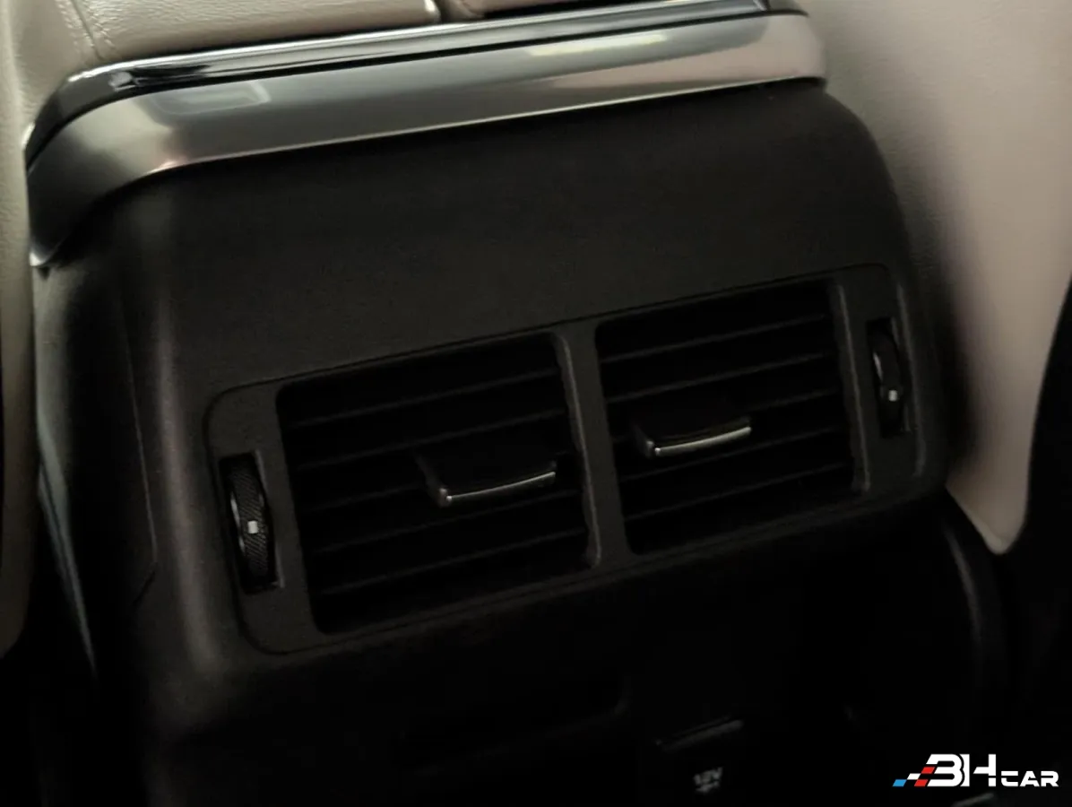 Land Rover Range Rover Velar - photo 31