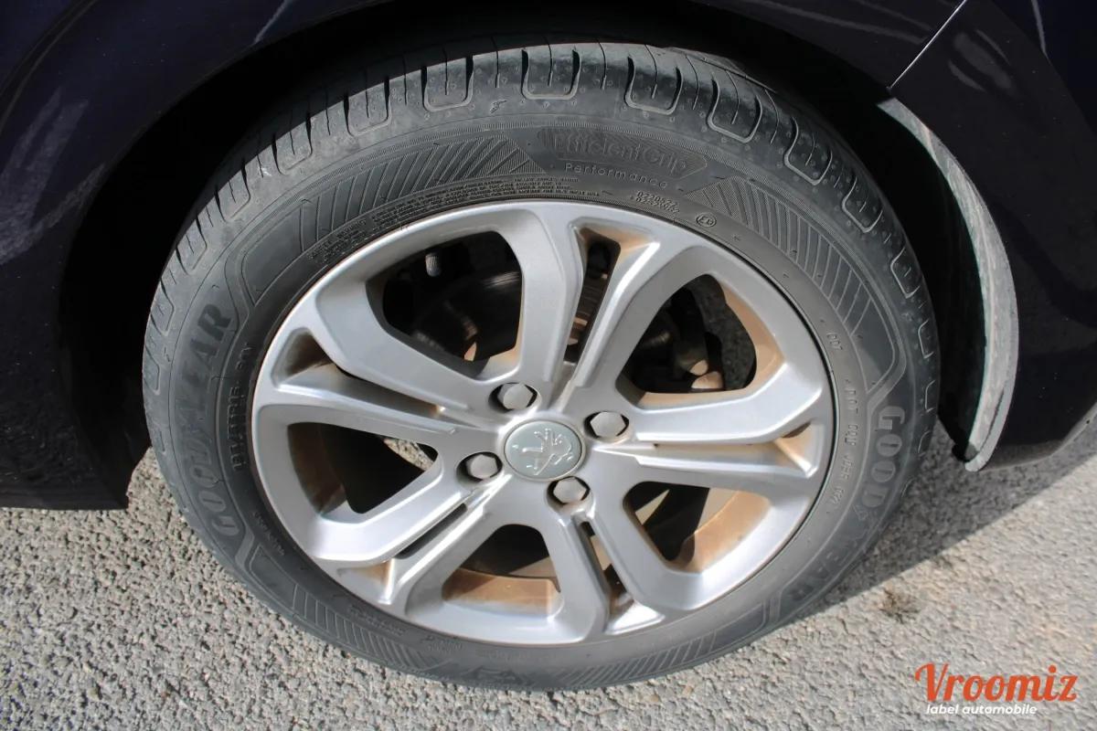 PEUGEOT 208 Allure 1.6L VTI 120cv