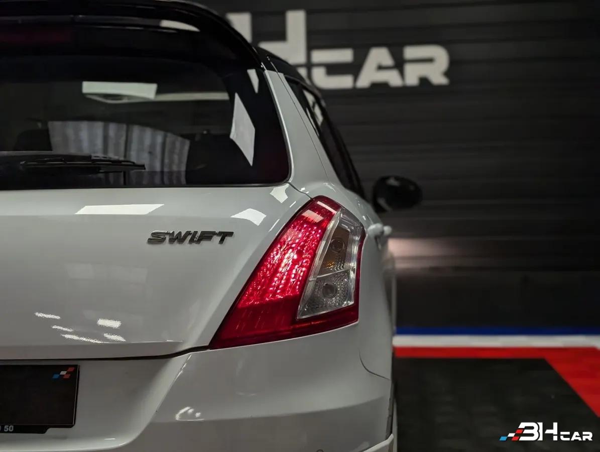 Aperçu indisponible de Suzuki Swift