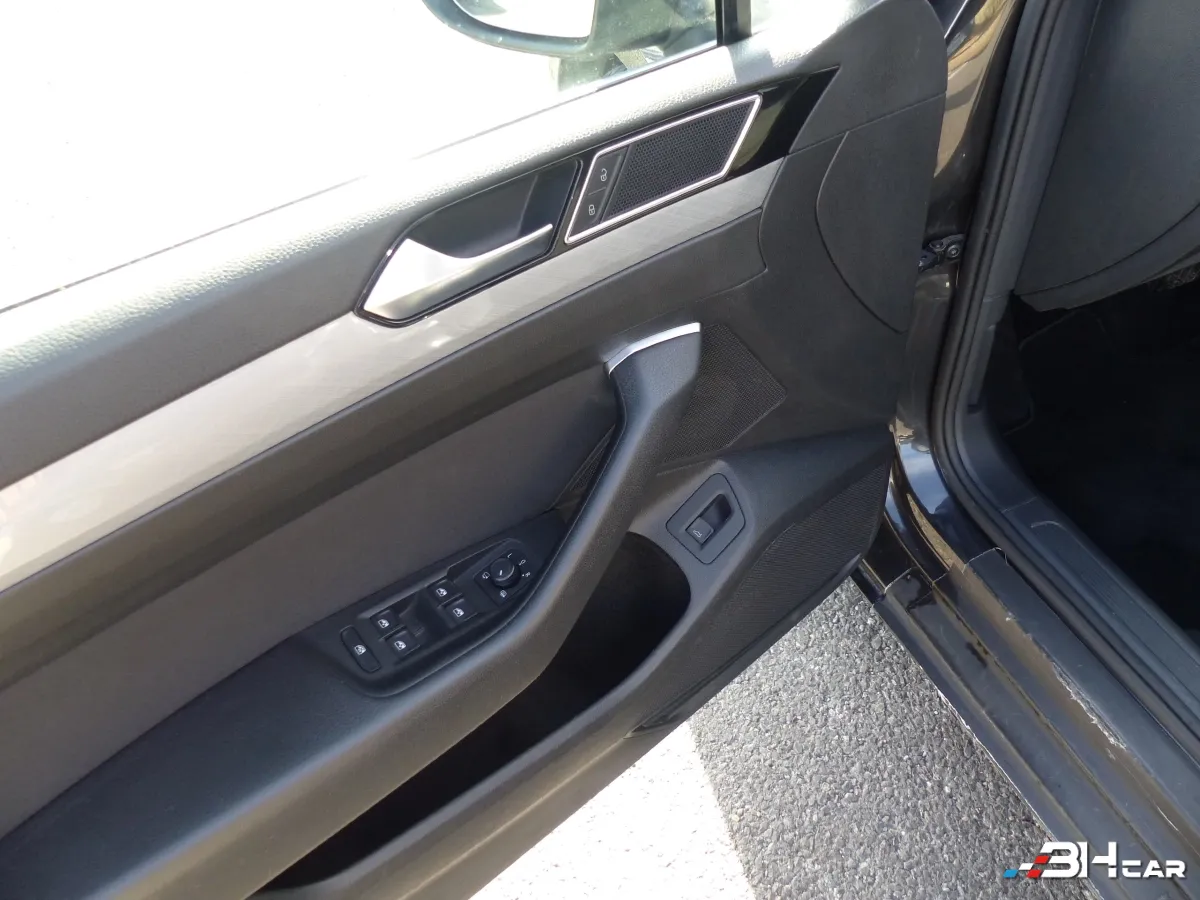 Volkswagen Passat - photo 9
