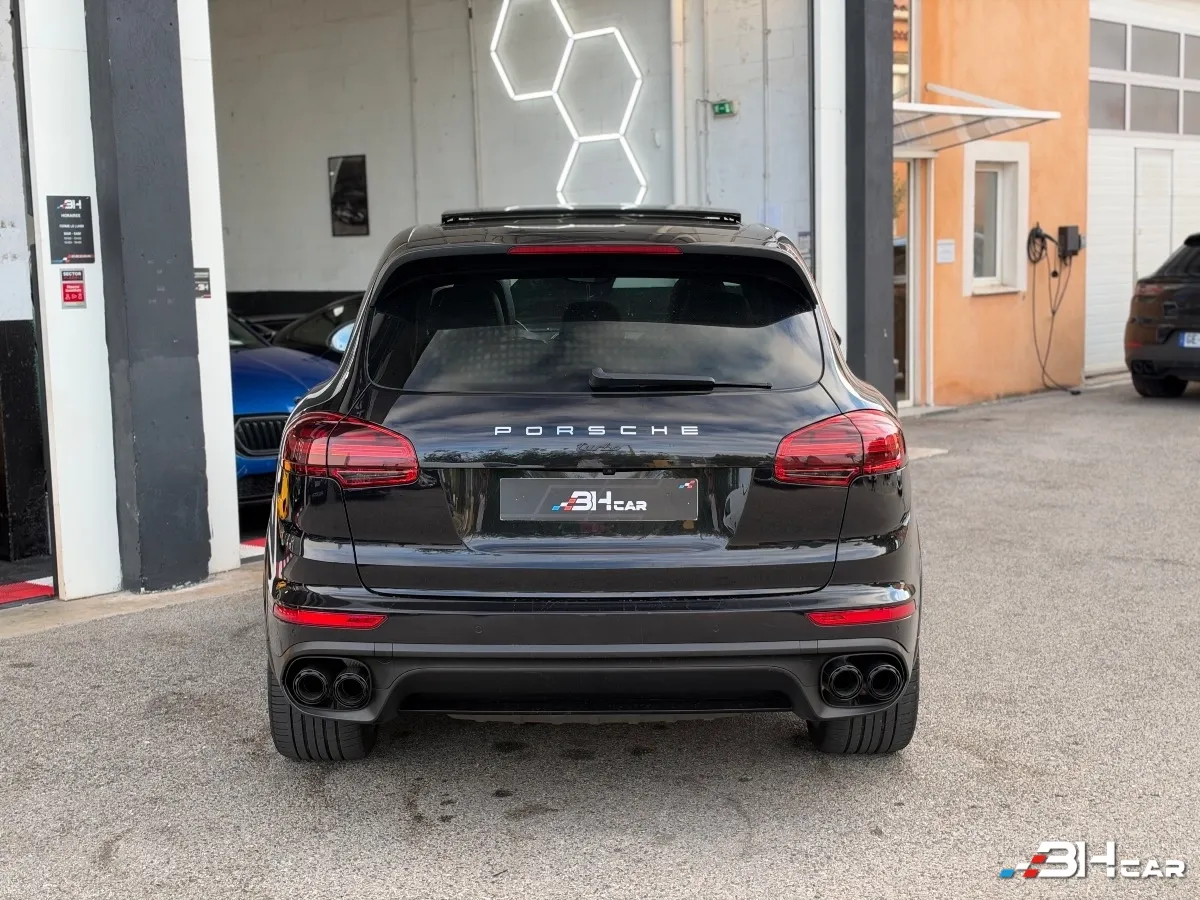 Porsche Cayenne - photo 8
