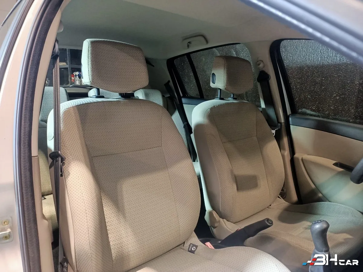 Renault Clio - photo 4