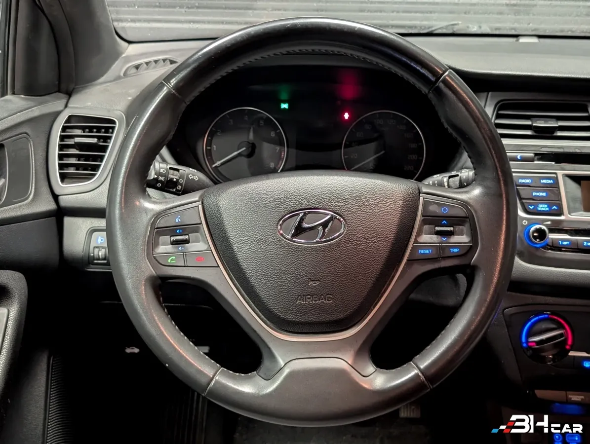 Hyundai I20 - photo 9