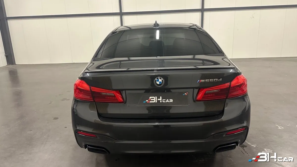 Bmw M550 - photo 6