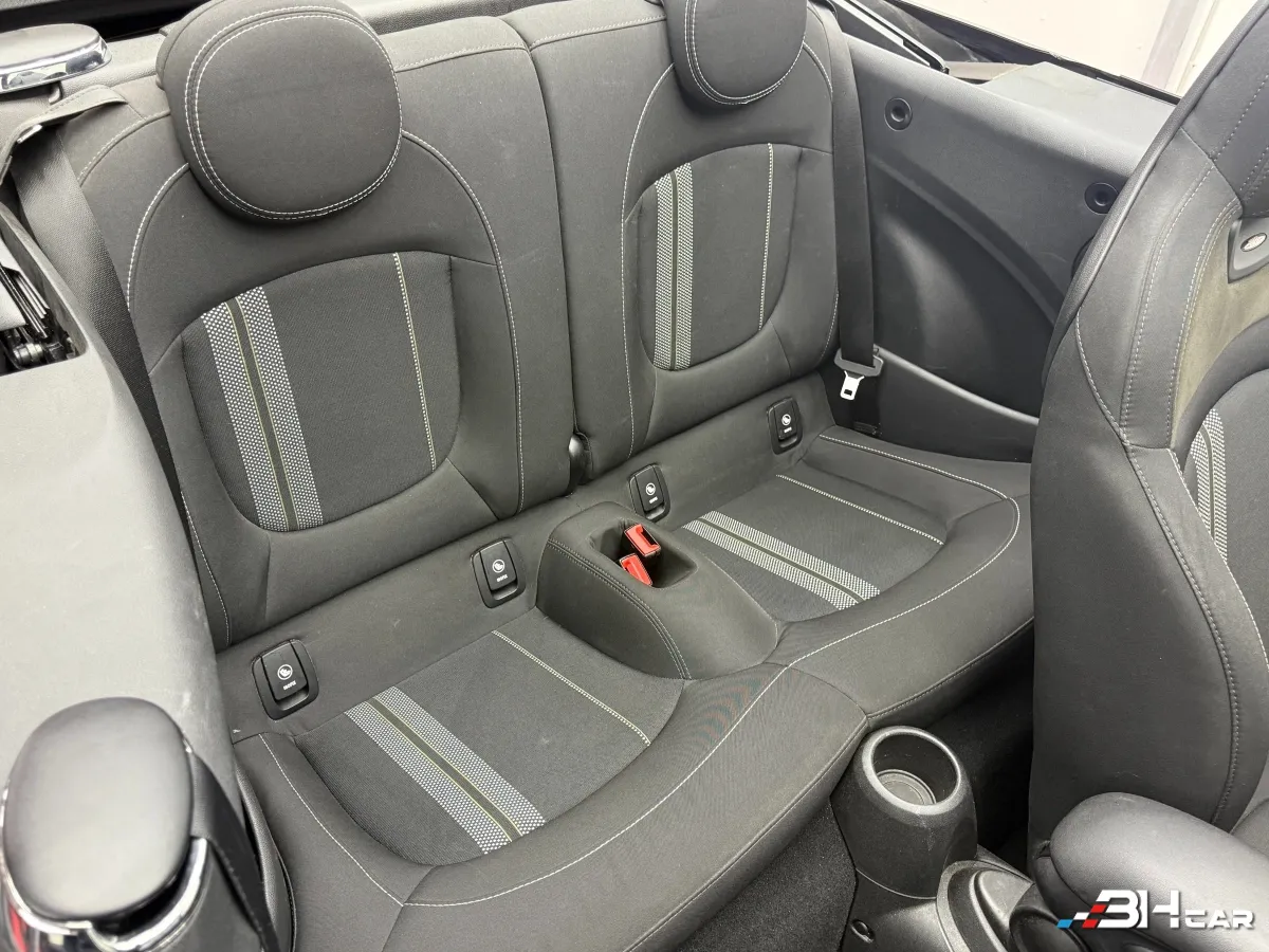 Mini Cabrio - photo 23