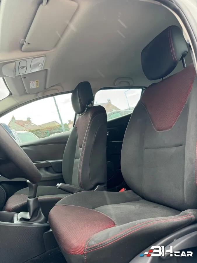 Aperçu indisponible de RENAULT Clio