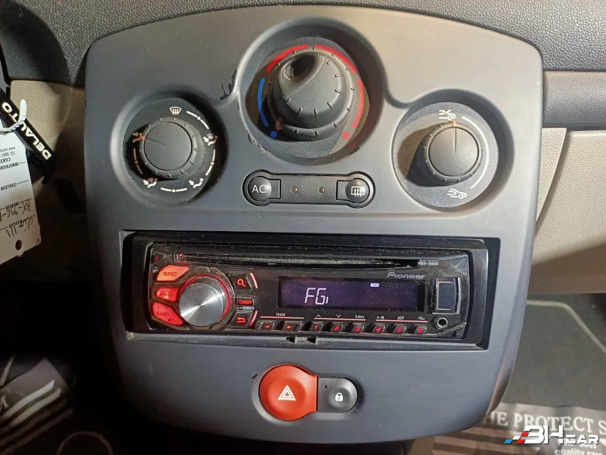 Renault Clio - photo 9