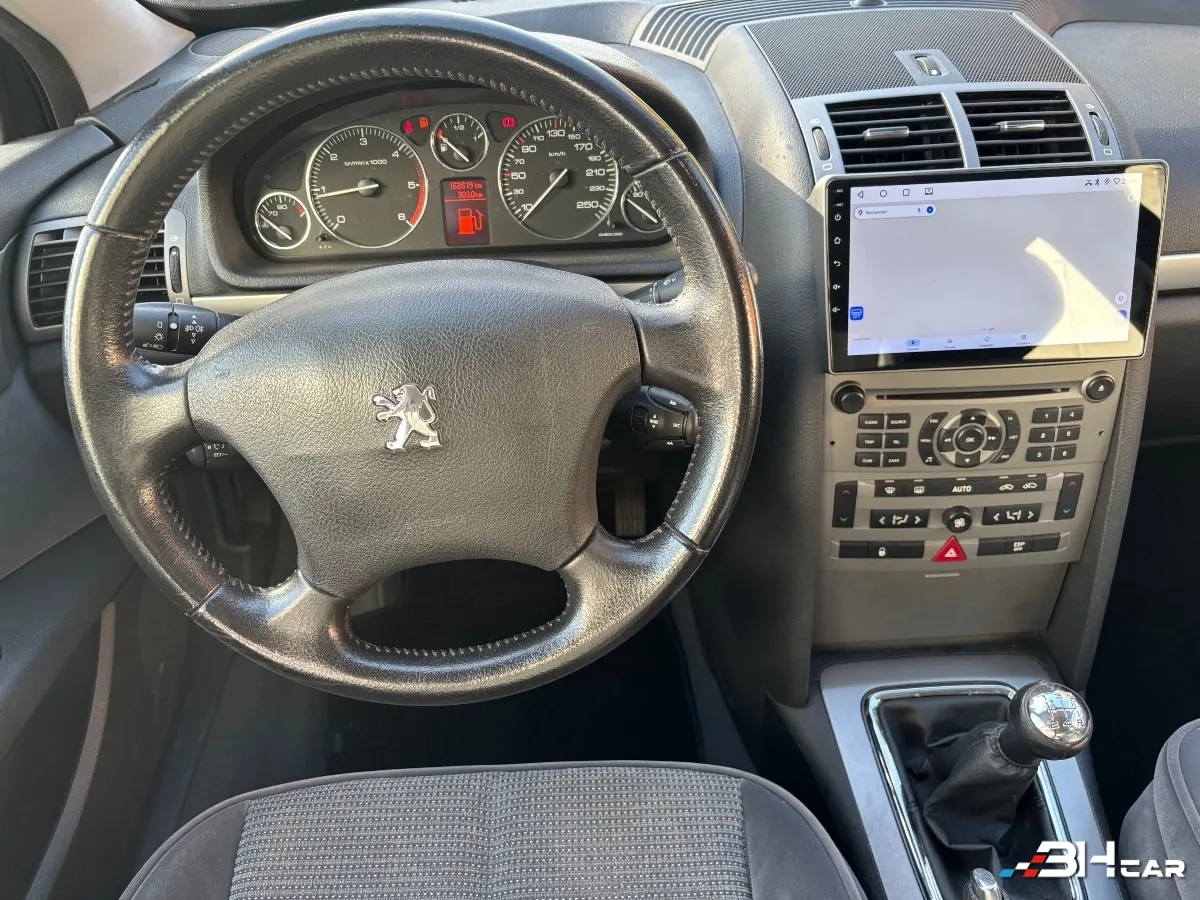 Peugeot 407 - photo 9