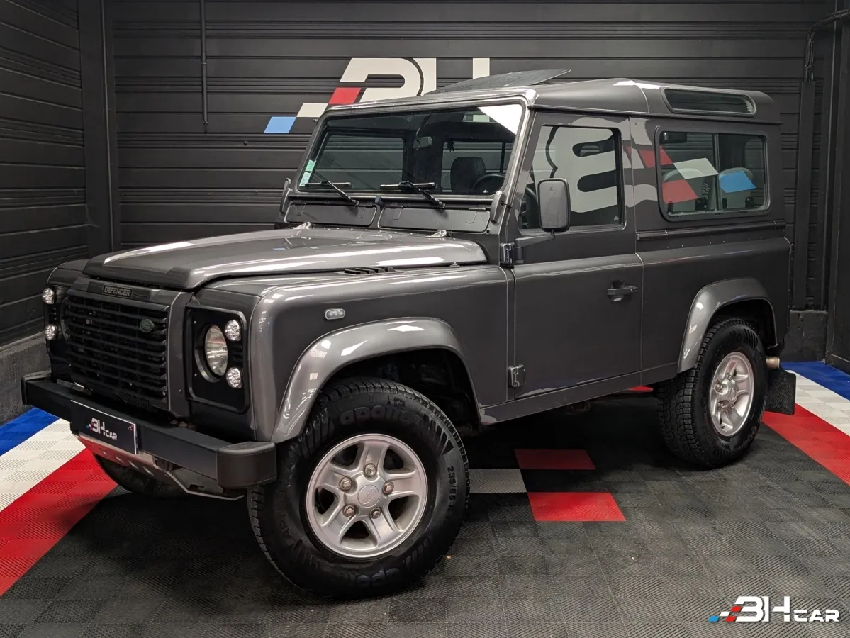 Land Rover Defender