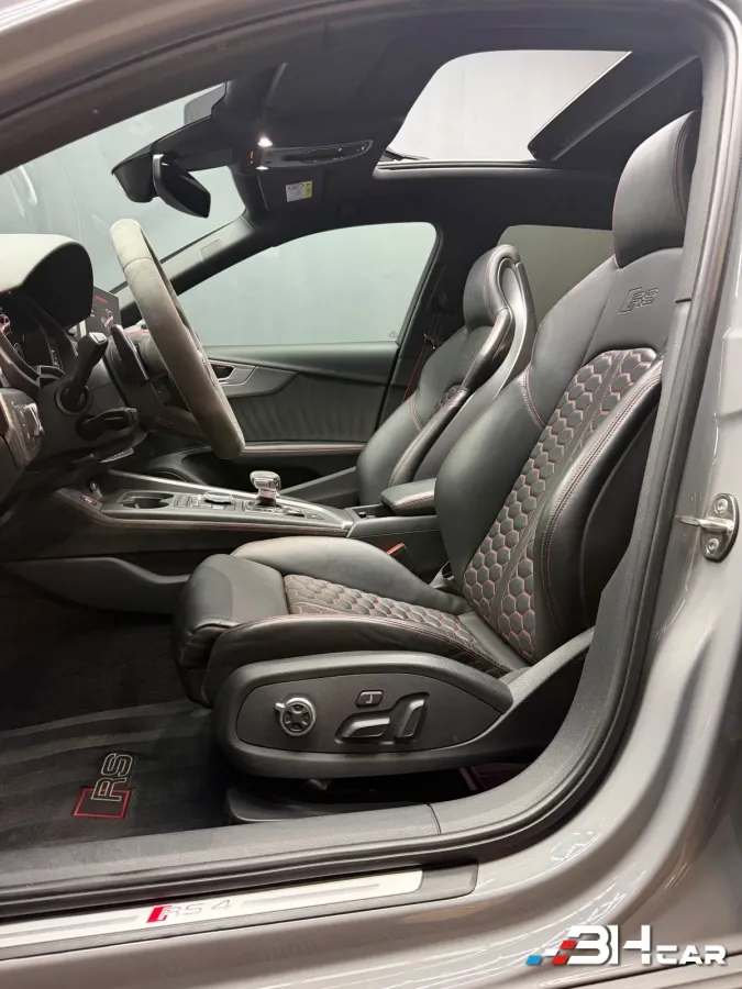 Audi Rs4 - photo 19
