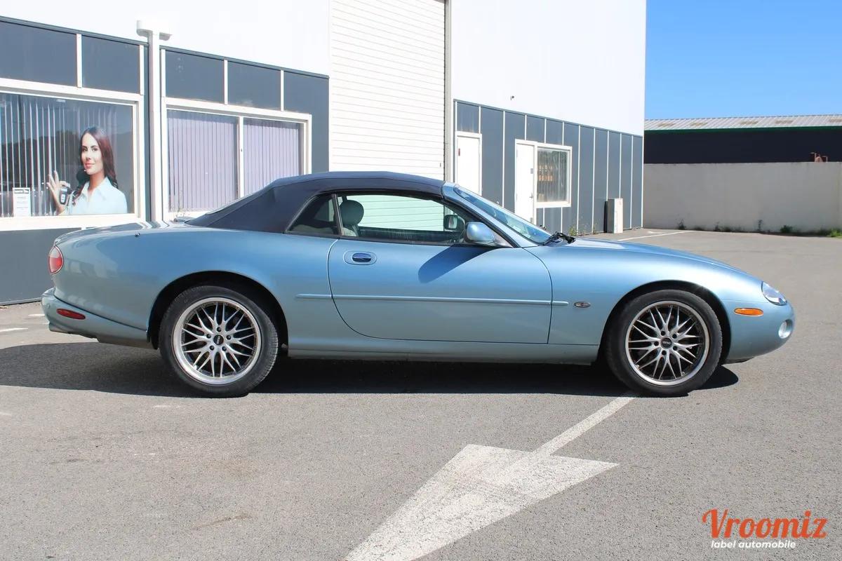 Jaguar Xk8 