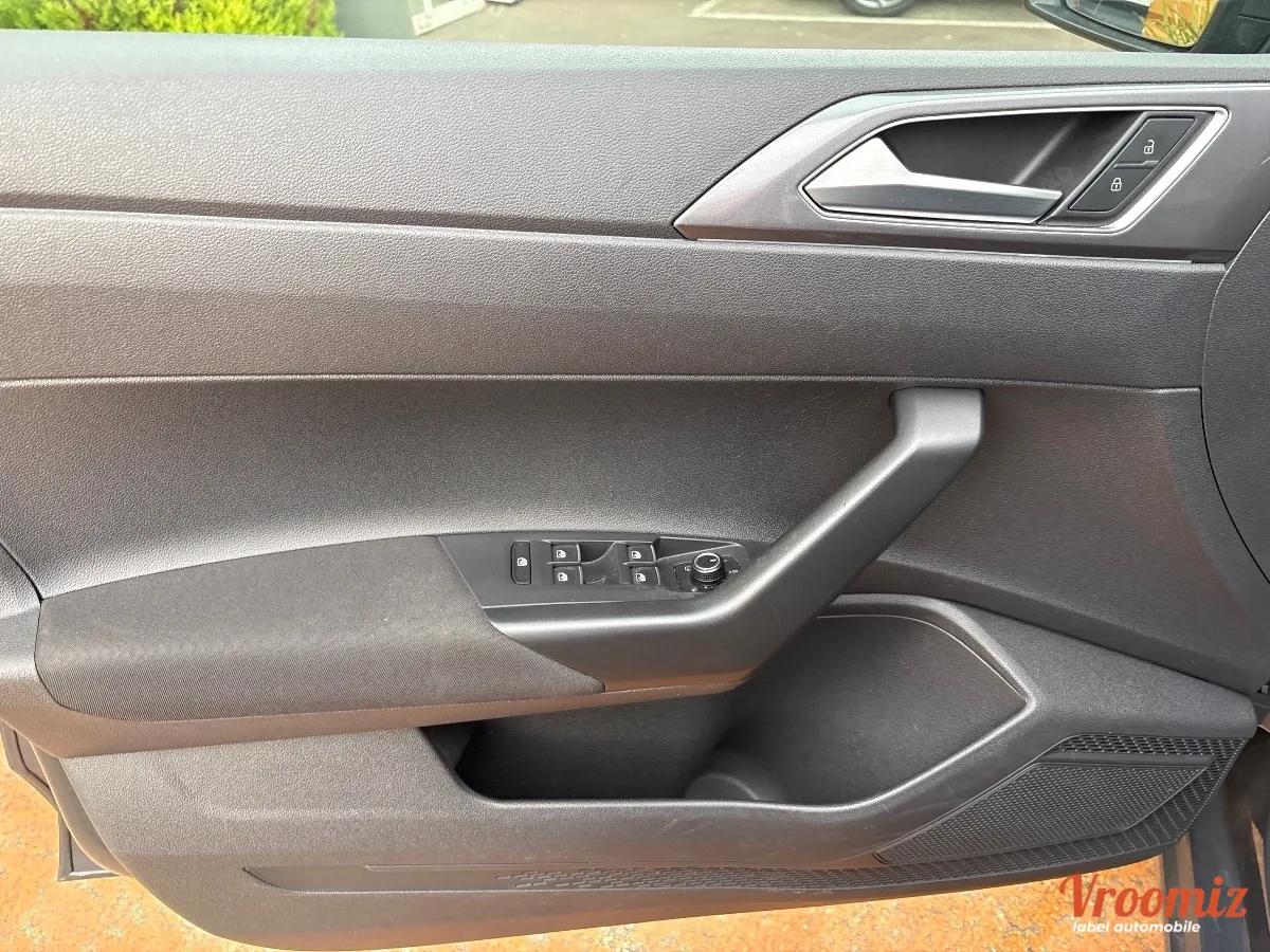 Volkswagen Polo 1.0 TSI 95 COPPER LINE DSG BVA