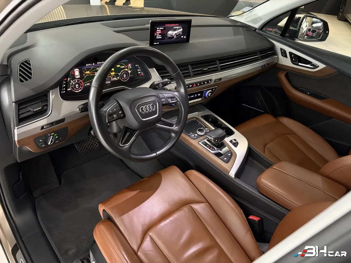 Audi Q7 - photo 12