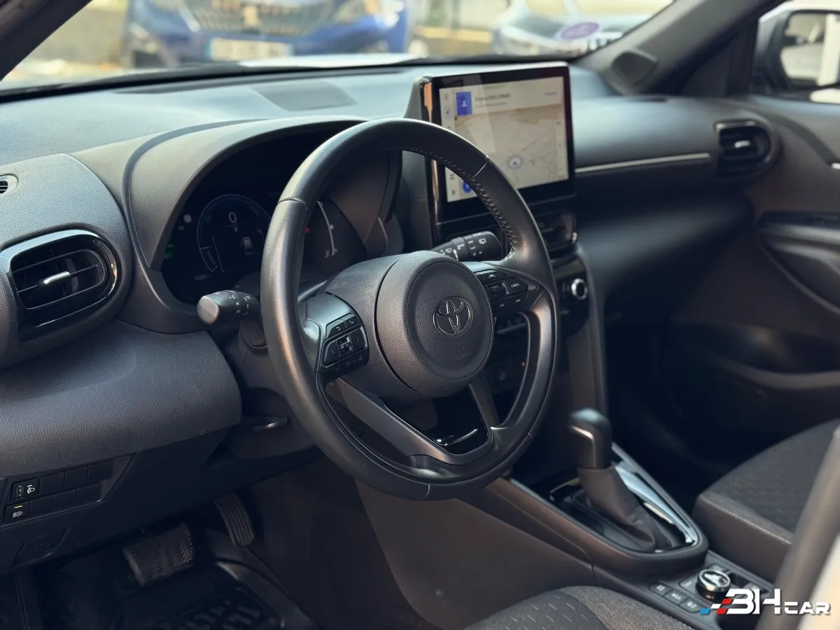 Toyota Yaris - photo 11