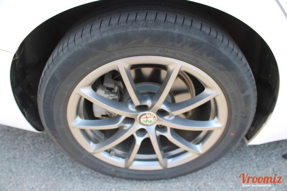 Alfa Romeo Giulia 2 II - 2.2 JTDM 160 SUPER AT8 - Garantie 12 Mois