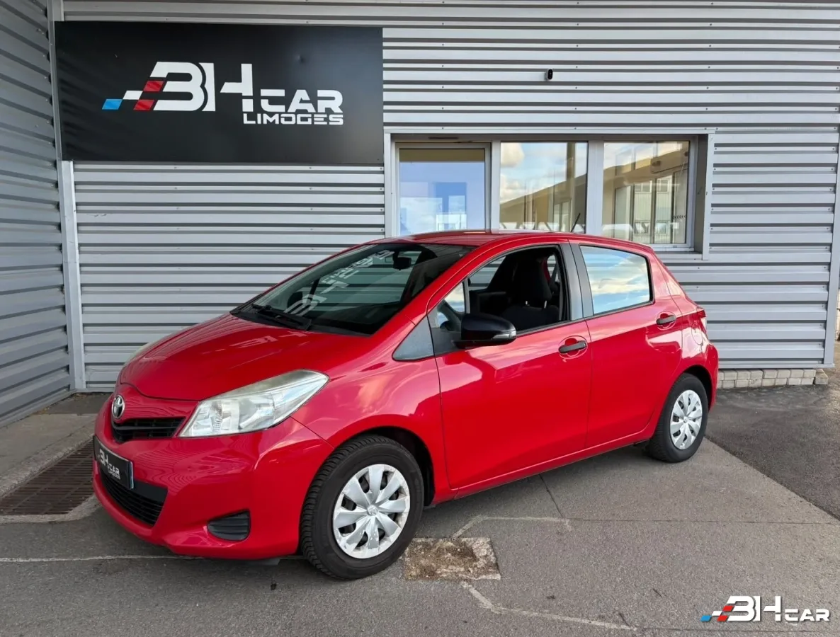 Toyota Yaris - photo 2