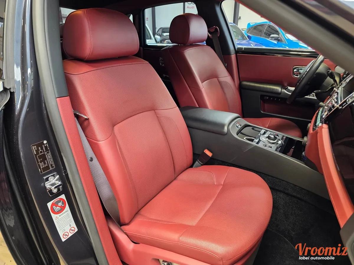 Rolls Royce Ghost 6.6 570 BVA