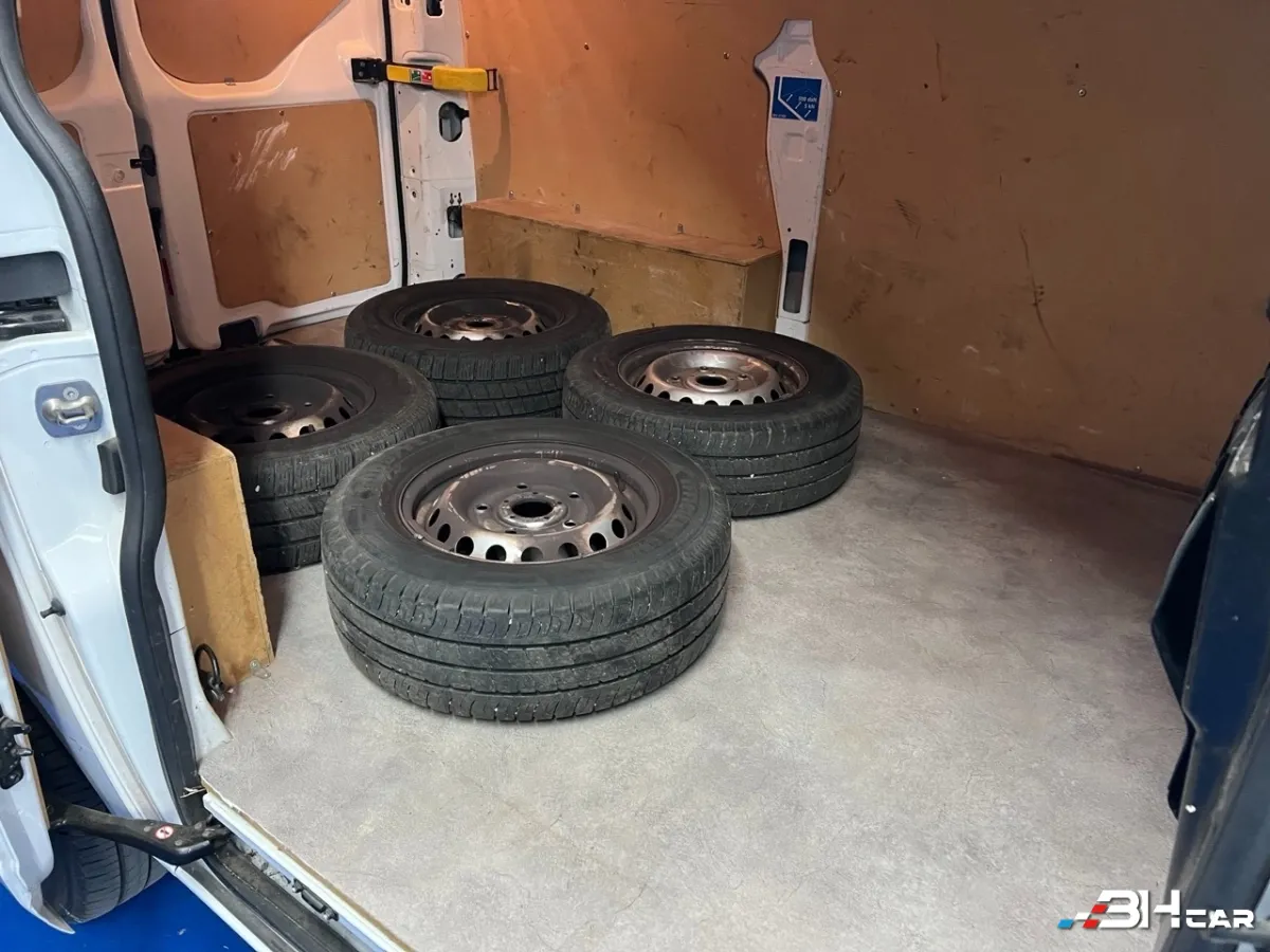 Ford Transit Custom Vu - photo 12