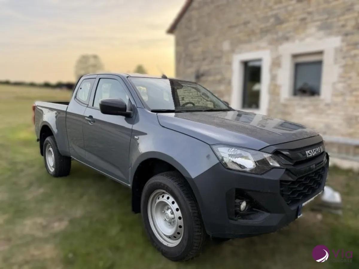 Isuzu D-max