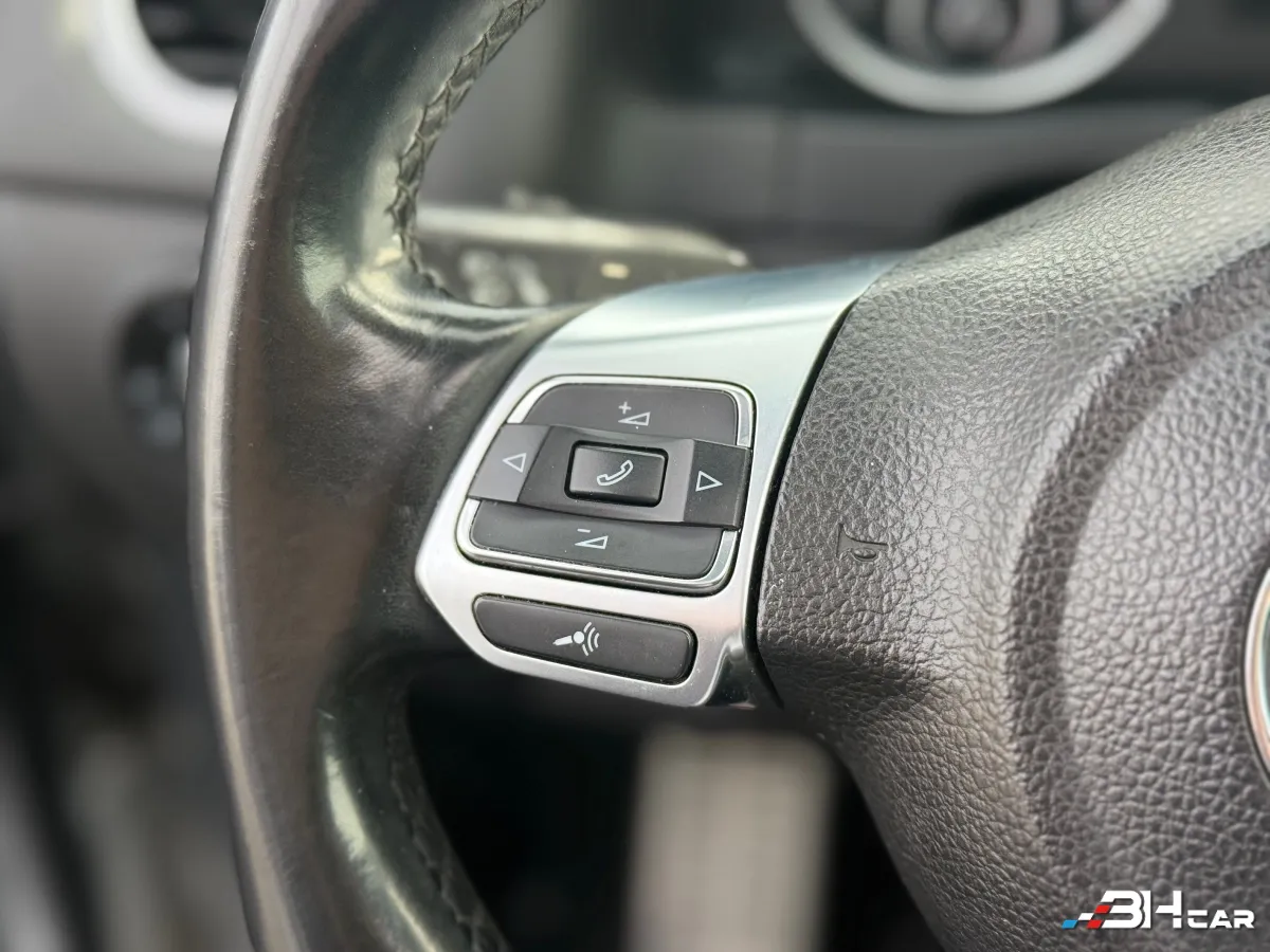 Volkswagen Tiguan - photo 20