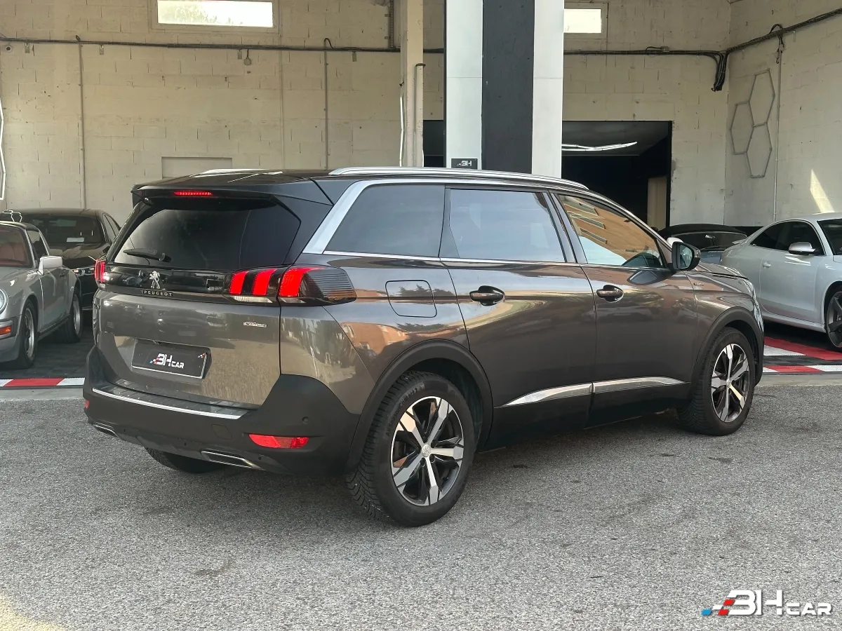 Peugeot 5008 - photo 6