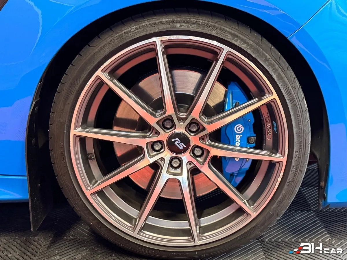 Ford Focus - photo 14