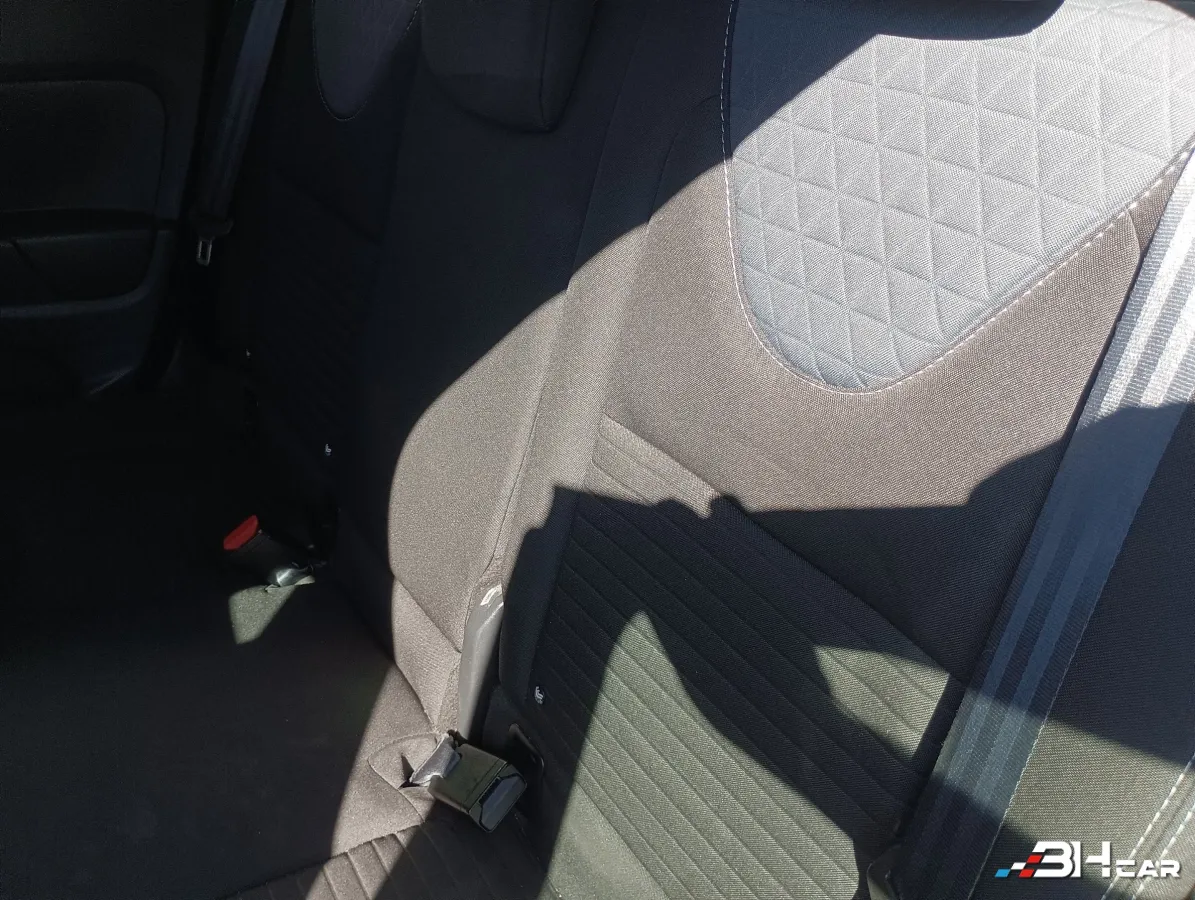 Renault Clio - photo 18