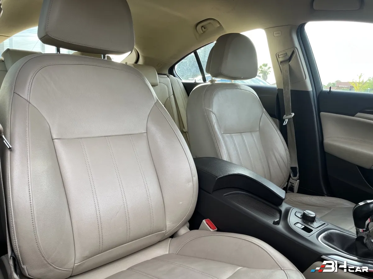 Opel Insignia - photo 11