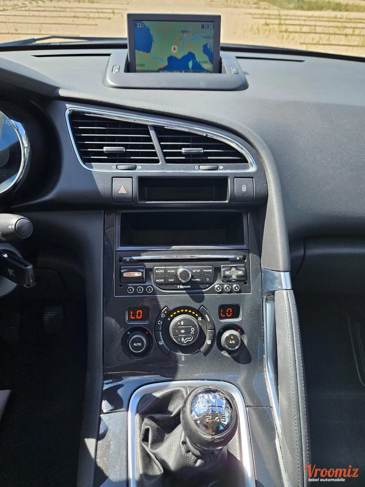 Peugeot 3008 GENERATION-I 1.6 HDI 115 STYLE