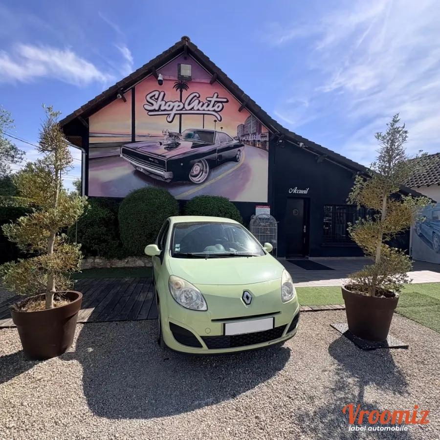 RENAULT Twingo