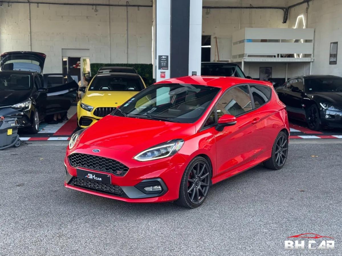 Image: Ford Fiesta 1.6 ECOBOOST 200 ST200 / RECARO / SUIVI FORD