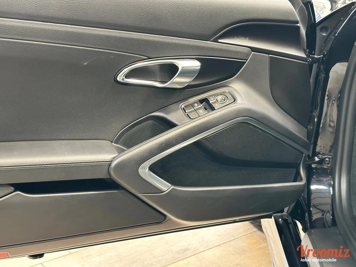 Porsche 718 Cayman 