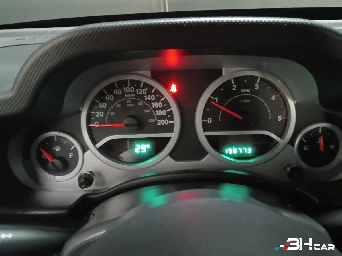 Jeep Wrangler - photo 16