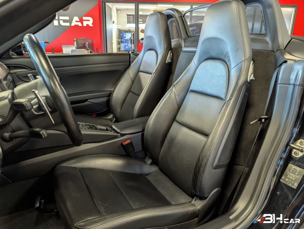 Porsche Boxster - photo 12