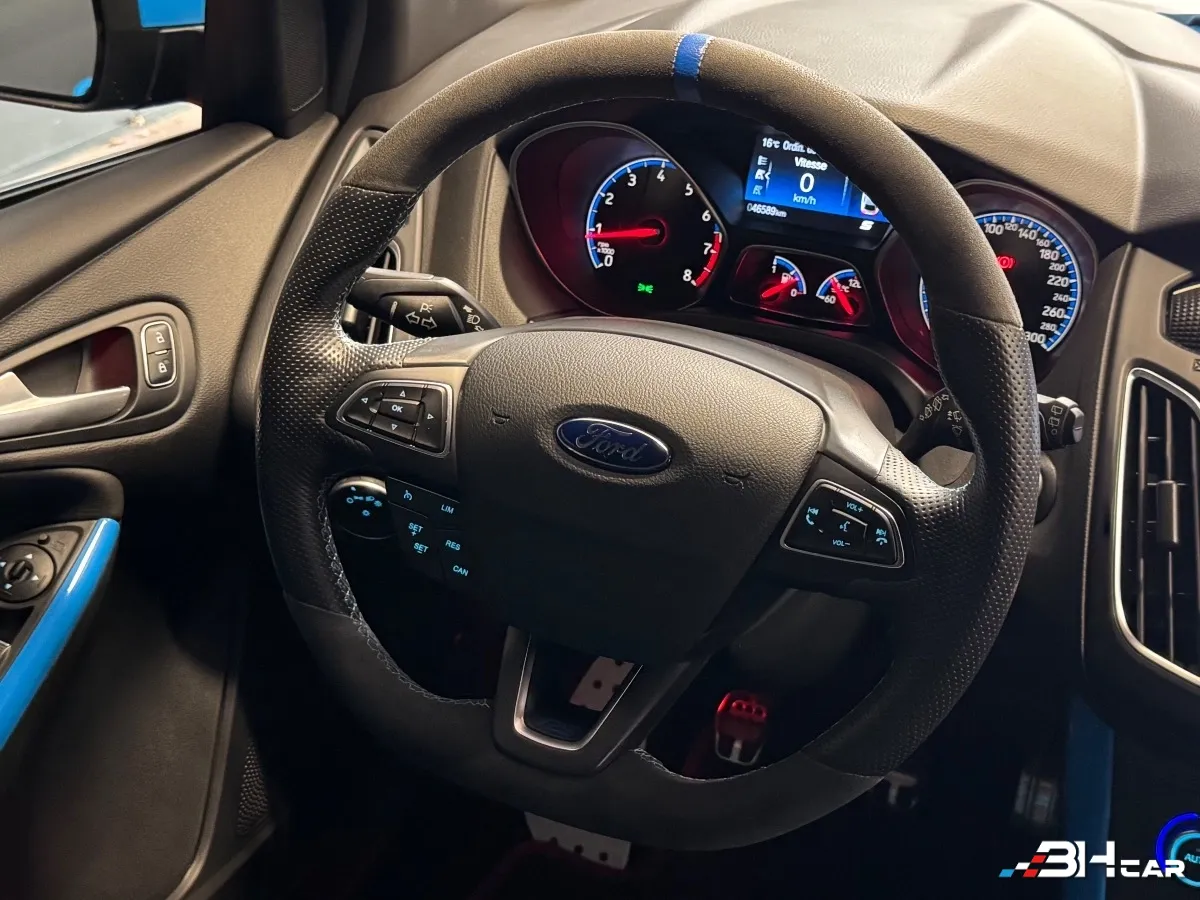 Ford Focus - photo 7