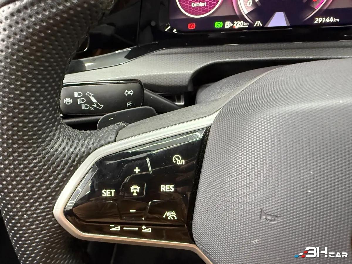 Aperçu indisponible de Volkswagen Golf