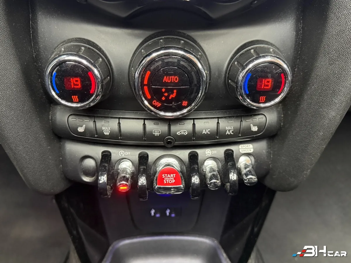 Mini Cabrio - photo 17