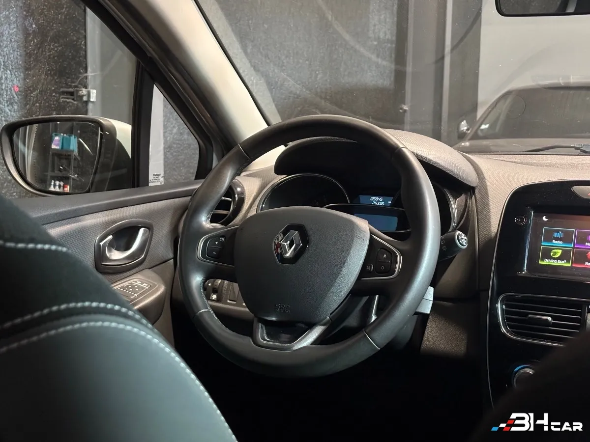 Renault Clio - photo 12