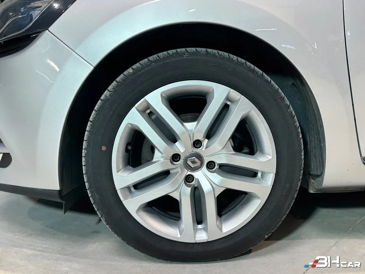 Renault Clio - photo 26