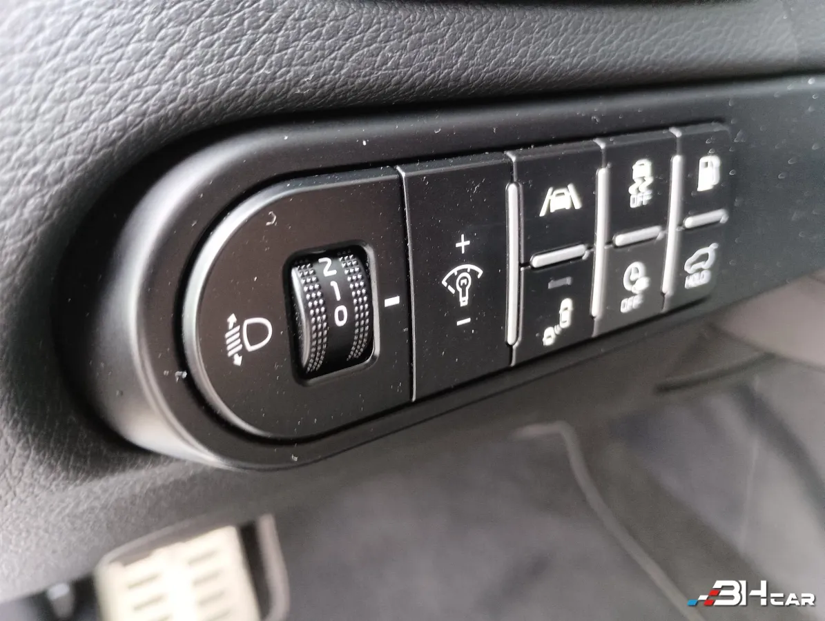 Kia Xceed - photo 23