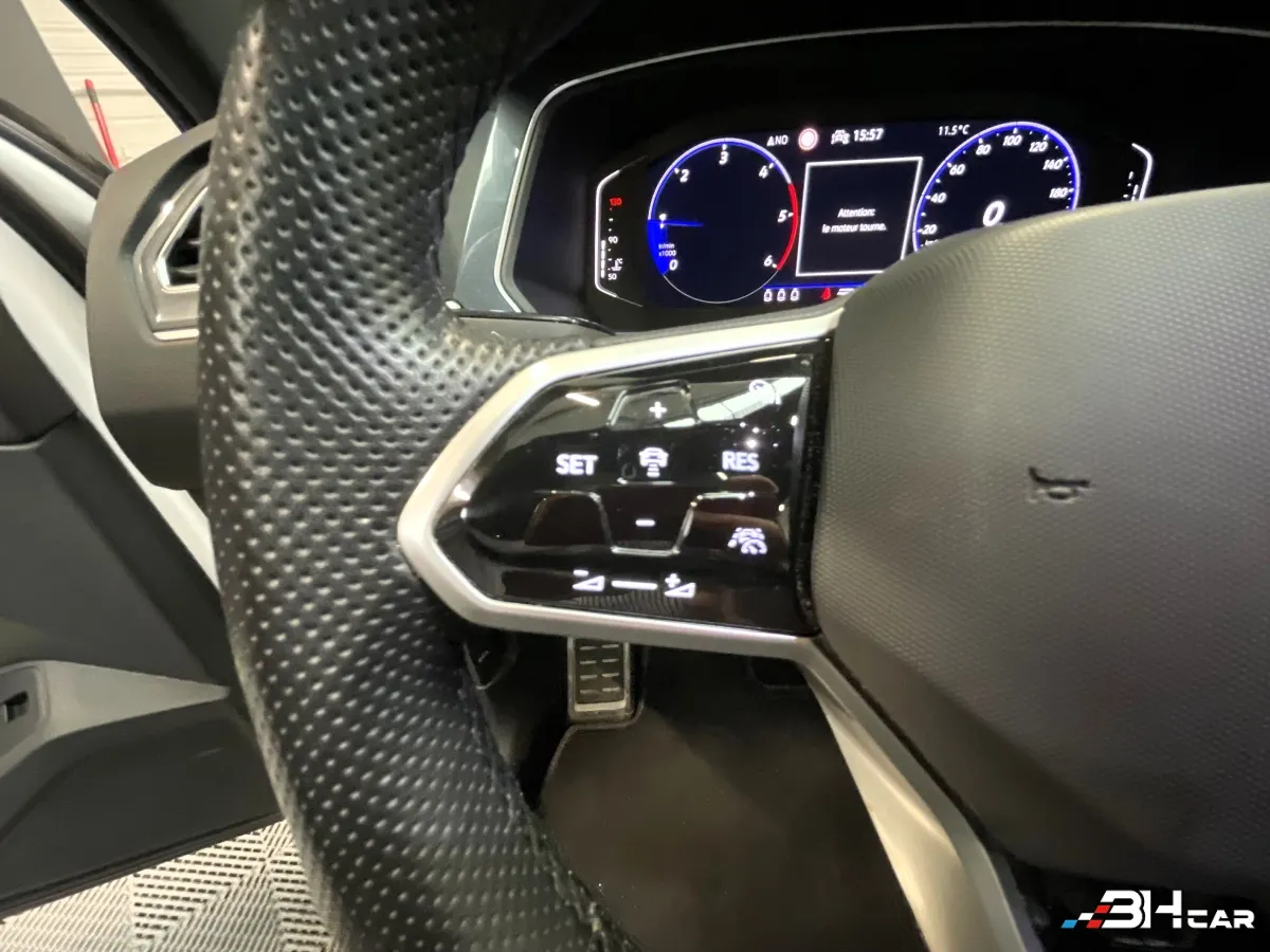 Volkswagen Tiguan - photo 17