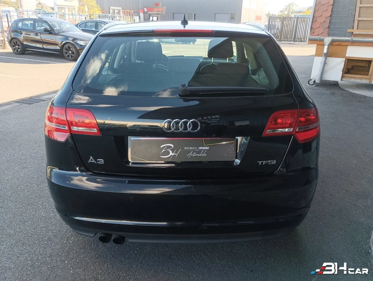 Audi A3 - photo 4