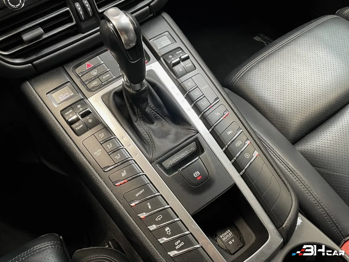 Porsche Macan - photo 16